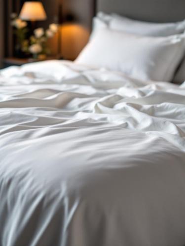 Otel çarşafı Çift kişilik  280x300cm 63 tel akfil kumaş